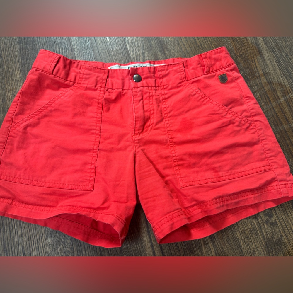 Burton Durable Goods Red Shorts – Size 27
